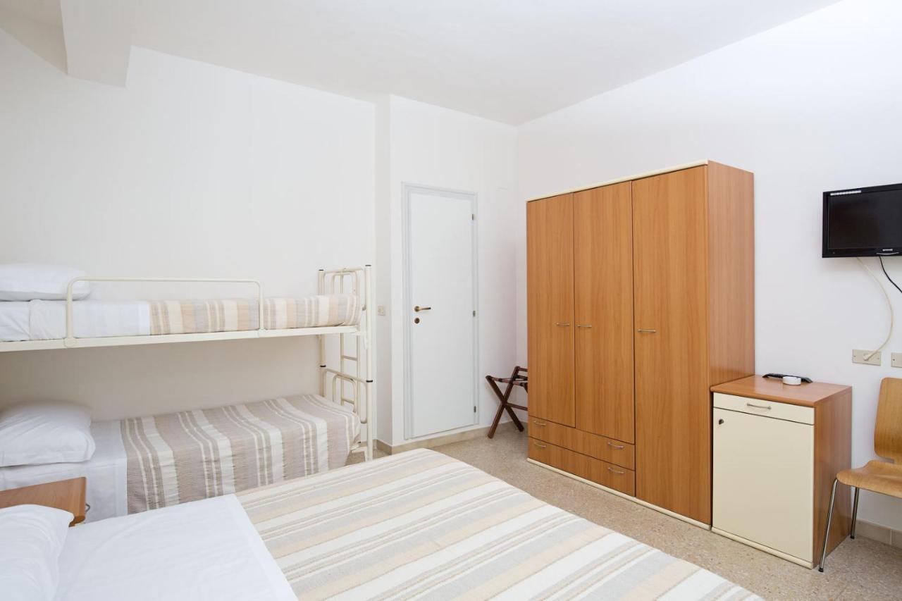 Hotel Helios Riccione Exterior photo